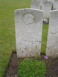 Etaples Military Cemetery - Davies, Henry Burnaby